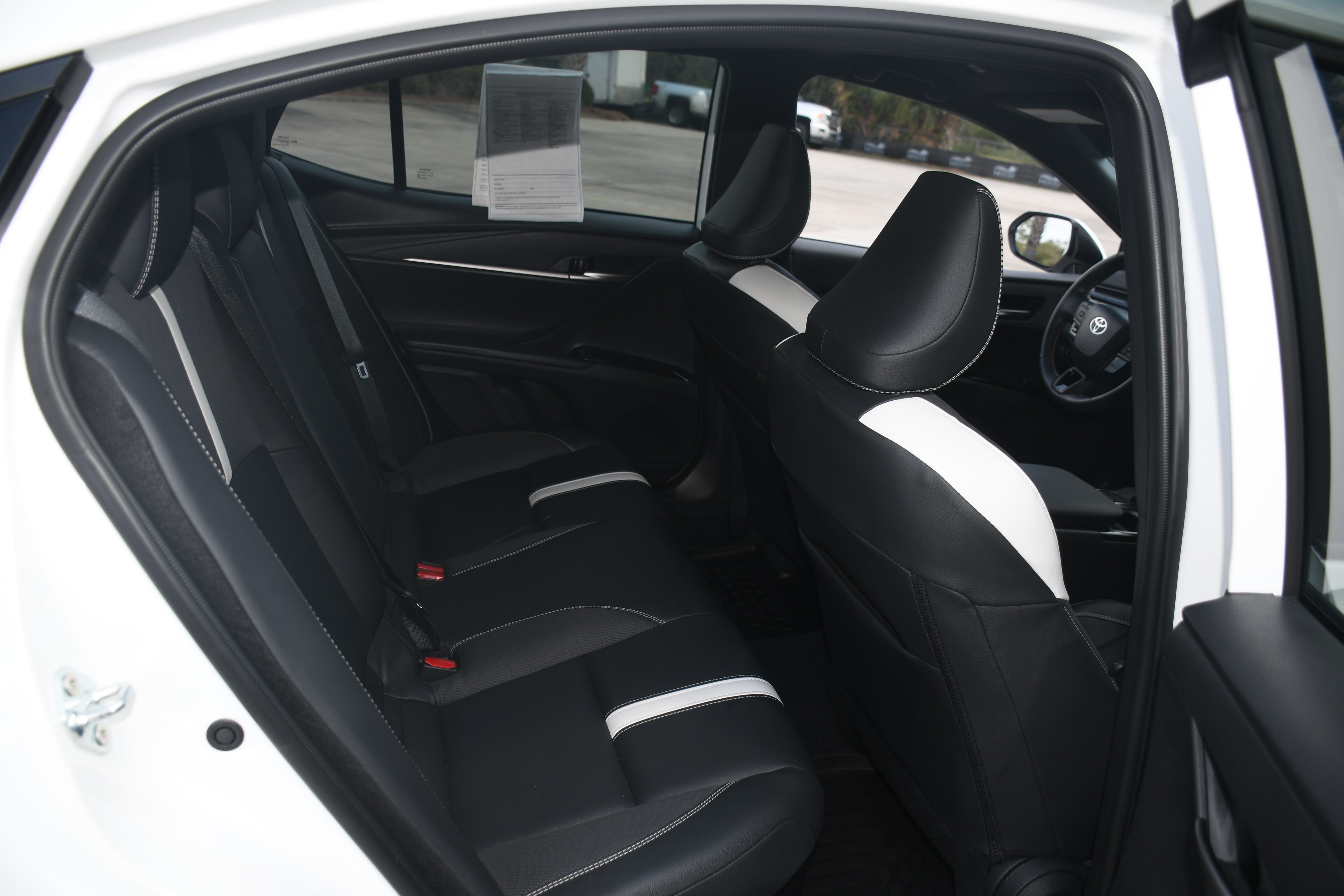 Certified 2025 Toyota Camry SE FWD image 17