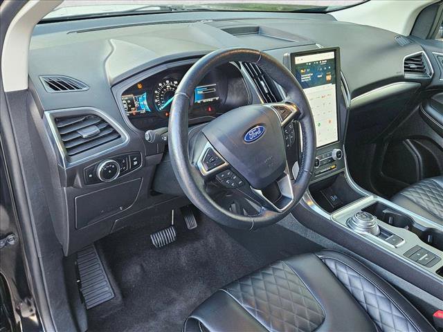 Used 2024 Ford Edge Titanium image 10