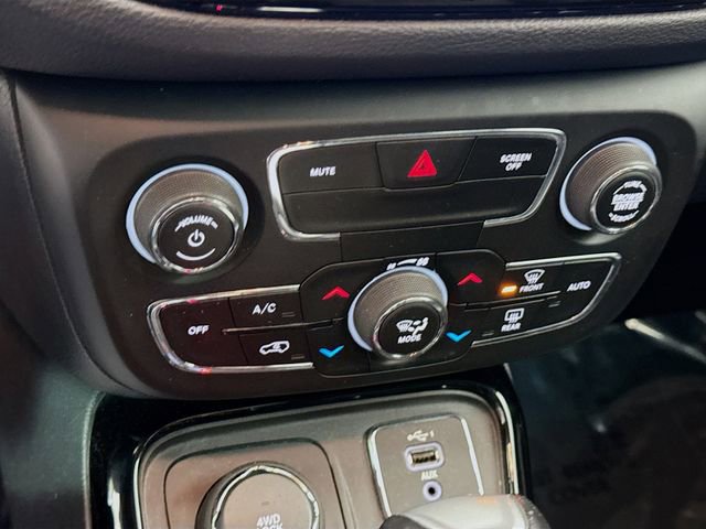 Used 2020 Jeep Compass Limited image 16