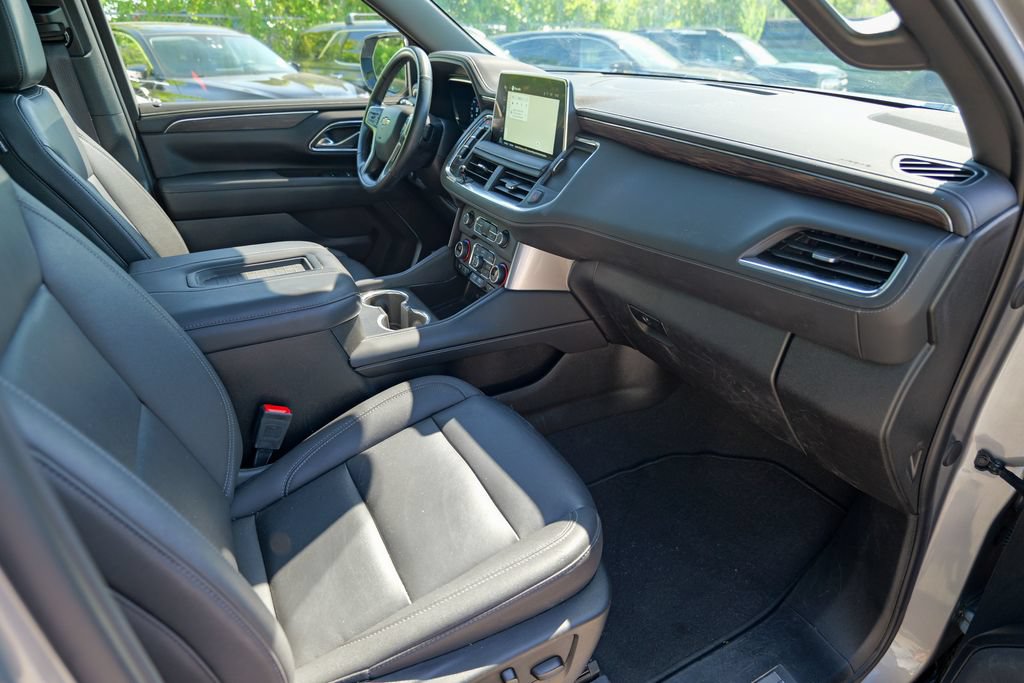 Used 2023 Chevrolet Tahoe LT w/ Luxury Package AWD/4WD image 36