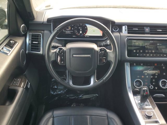 Used 2020 Land Rover Range Rover Sport HSE image 16