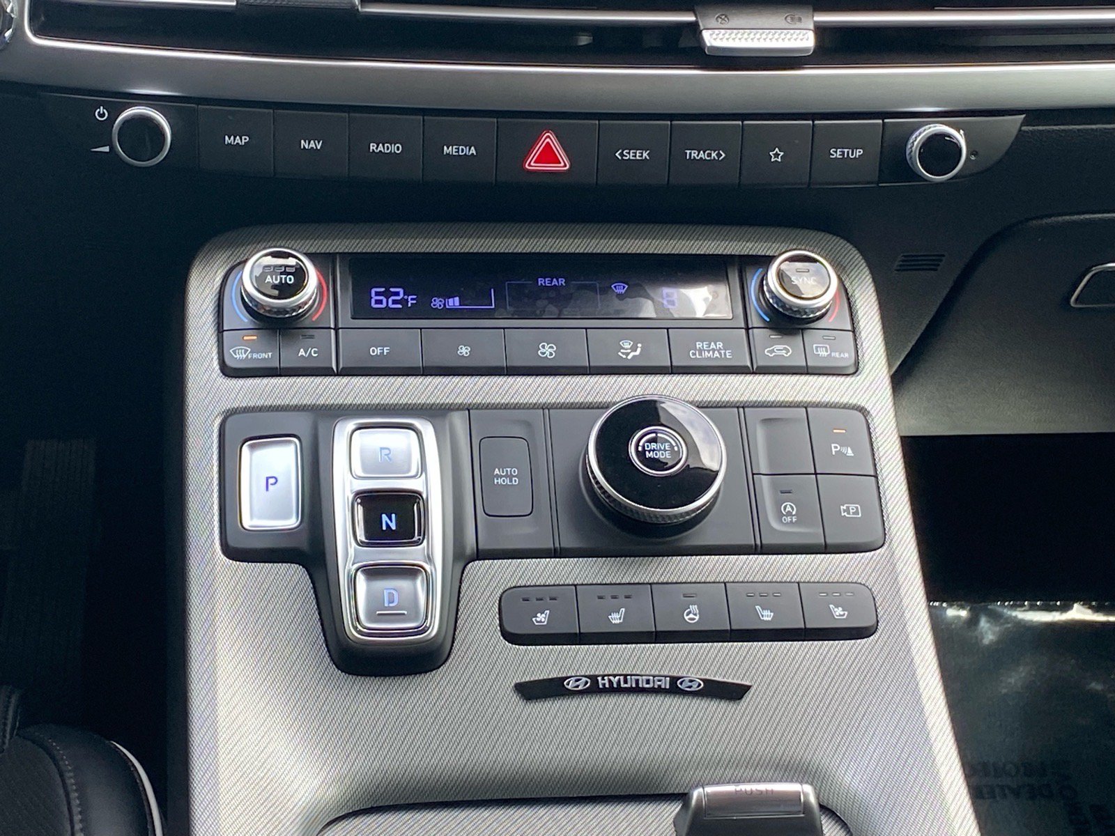 Used 2024 Hyundai Palisade SEL FWD image 9