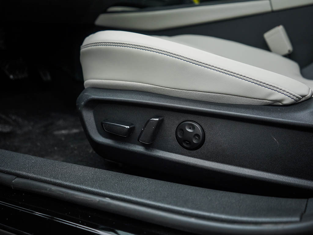New 2026 Nissan Sentra SL w/ Floor Mat Package FWD image 18