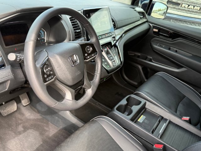 Used 2023 Honda Odyssey Elite image 12