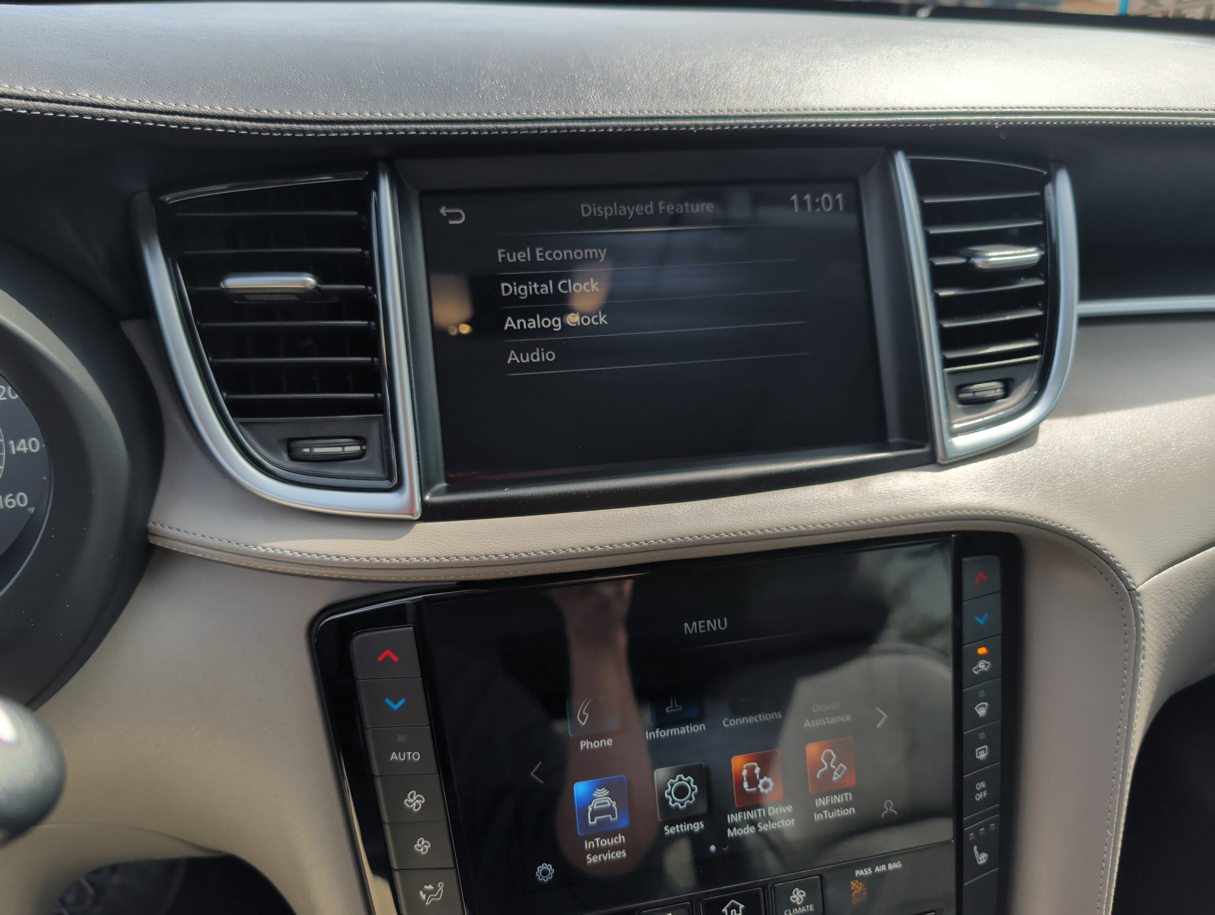 Certified 2025 INFINITI QX50 Luxe w/ Cargo Package image 24