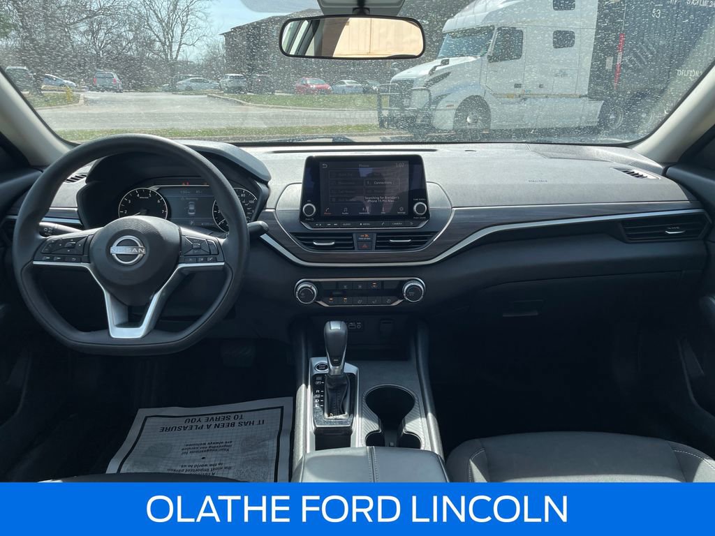 Used 2025 Nissan Altima 2.5 SV image 22