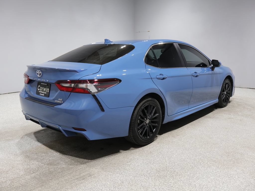 Used 2023 Toyota Camry SE w/ Audio Upgrade Package FWD image 2
