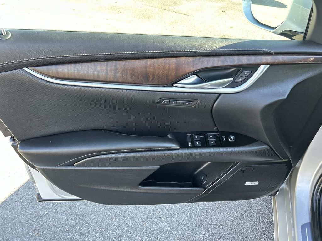 Used 2018 Cadillac XTS Luxury FWD image 22