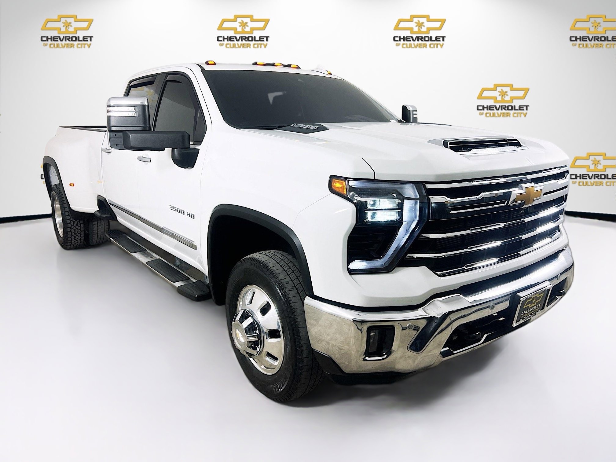 Used 2024 Chevrolet Silverado 3500 LTZ w/ LTZ Plus Package image 1