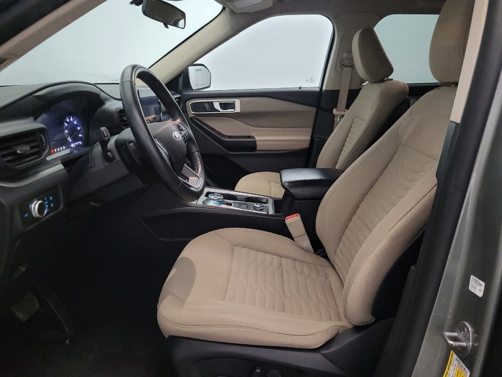 Used 2020 Ford Explorer XLT AWD/4WD image 17