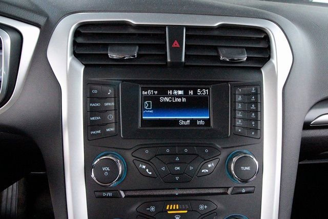 Used 2014 Ford Fusion SE image 17