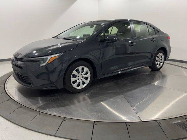 Certified 2025 Toyota Corolla LE w/ Convenience Package FWD image 1