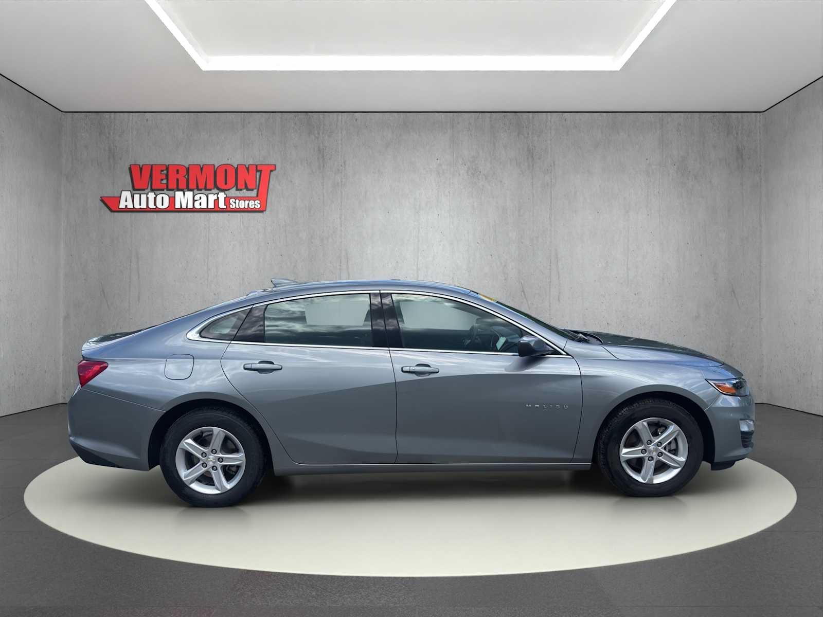 Used 2024 Chevrolet Malibu LT FWD image 11