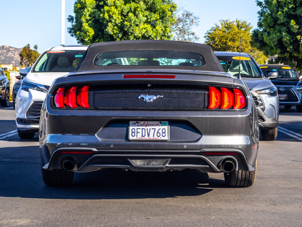 Used 2018 Ford Mustang Convertible w/ Equipment Group 101A RWD image 5