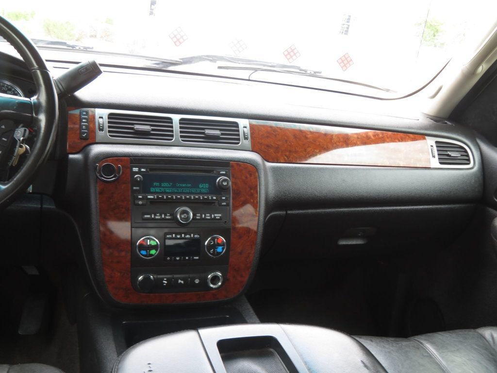 Used 2008 Chevrolet Silverado 2500 LTZ w/ Safety Package AWD/4WD image 36