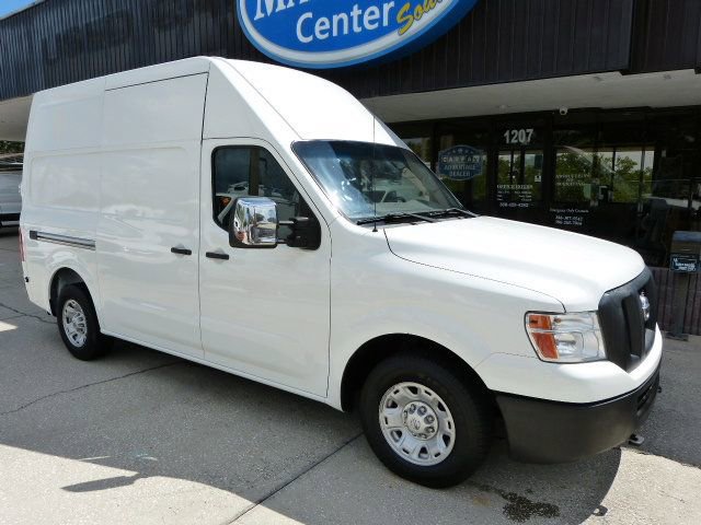 Used 2017 Nissan NV 3500 SV image 6