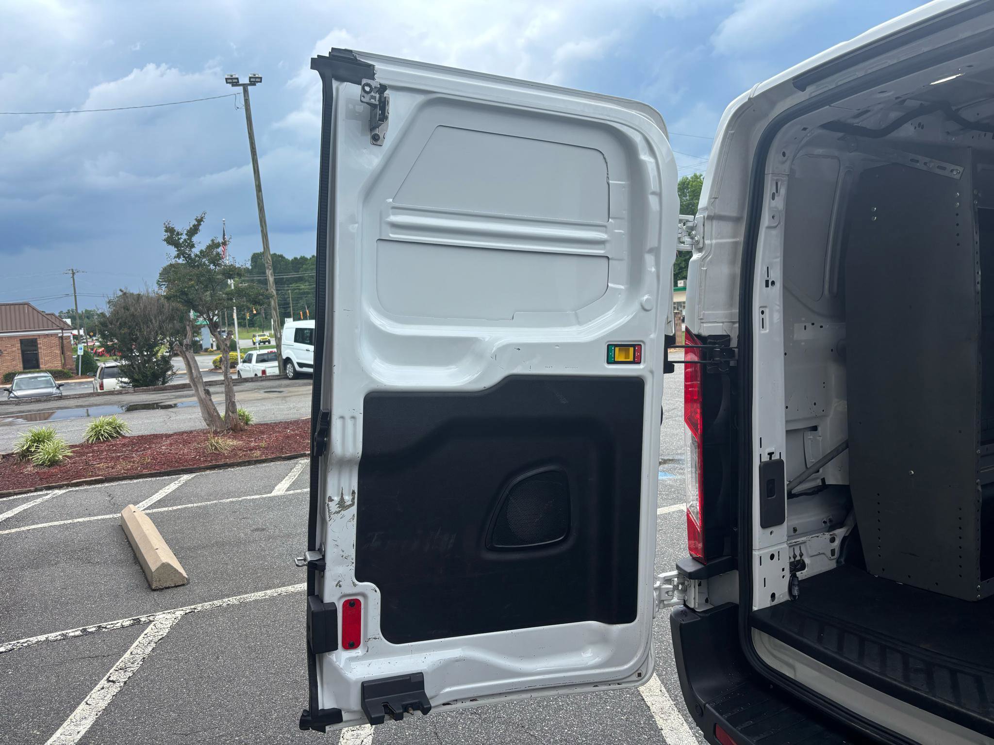 Used 2020 Ford Transit 350 Low Roof w/ Upfitter Package RWD image 31
