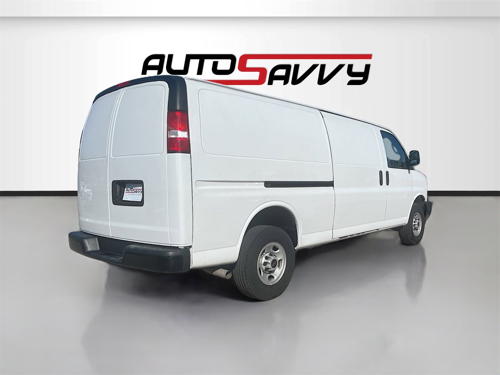 Used 2023 GMC Savana 2500 Extended w/ Driver Convenience Package image 7