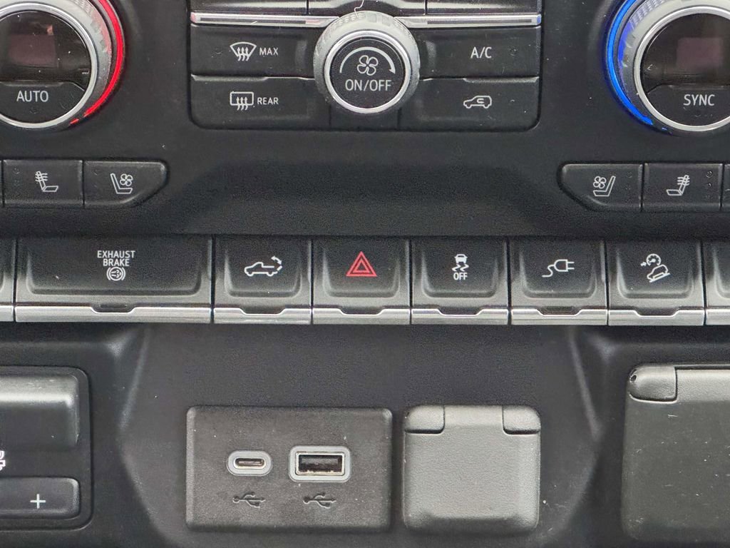 Used 2020 Chevrolet Silverado 2500 LTZ image 21