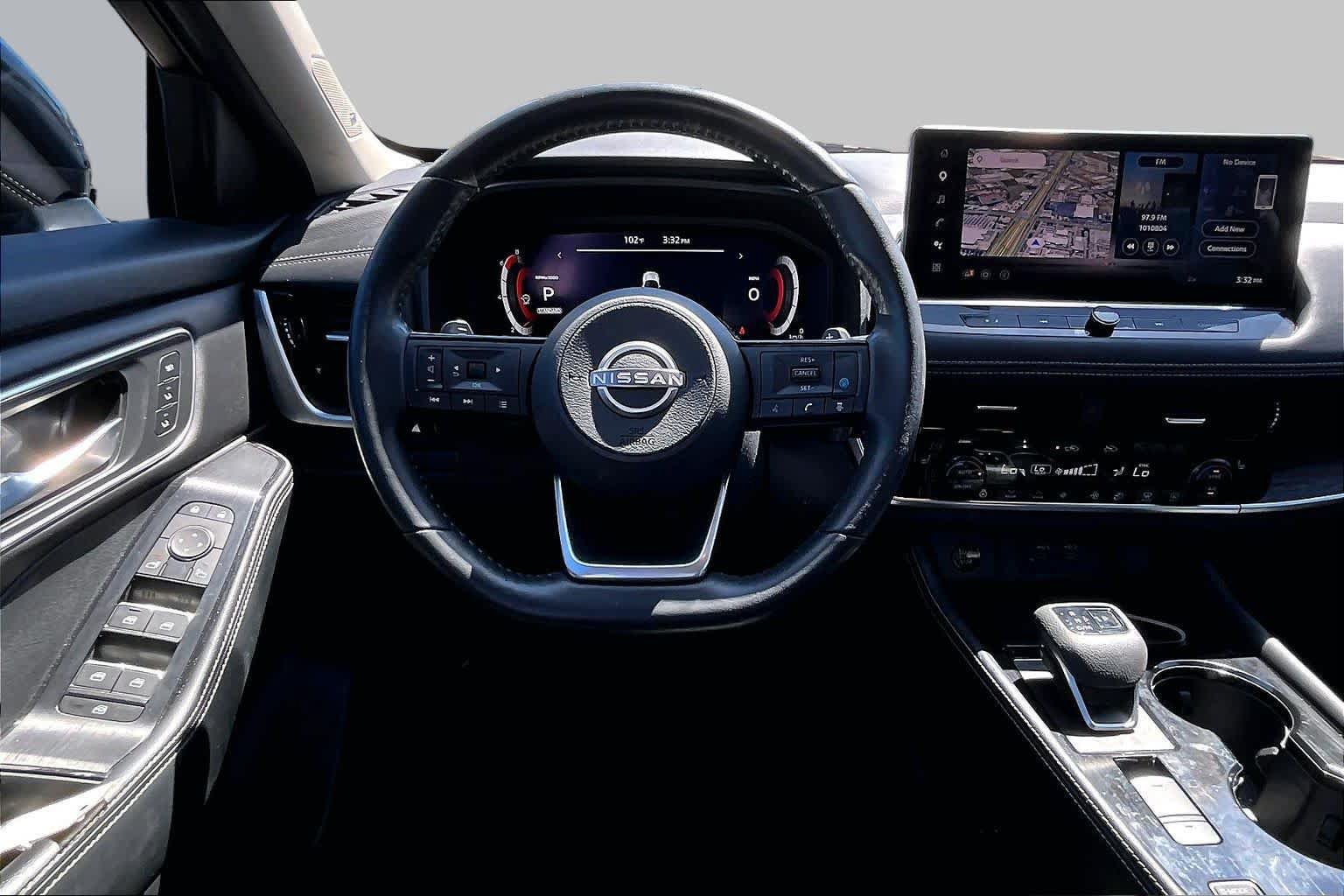 Certified 2024 Nissan Rogue Platinum w/ Platinum Premium Package FWD image 6