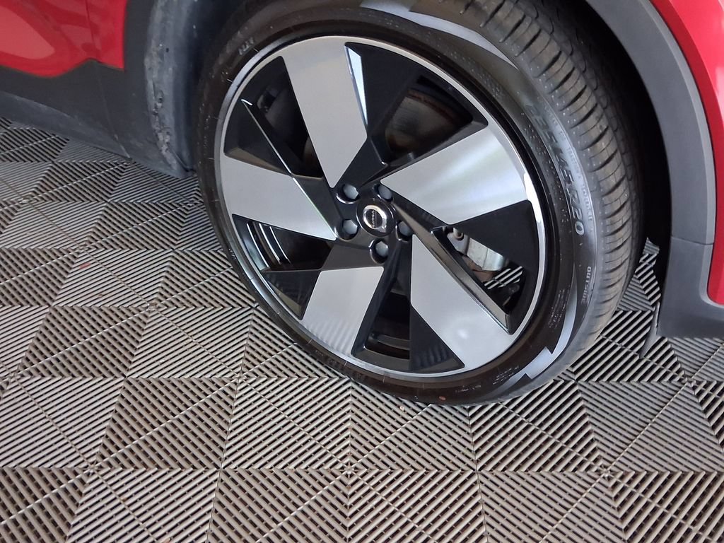 Certified 2023 Volvo C40 P8 Recharge Ultimate w/ Protection Package Premier AWD/4WD image 6