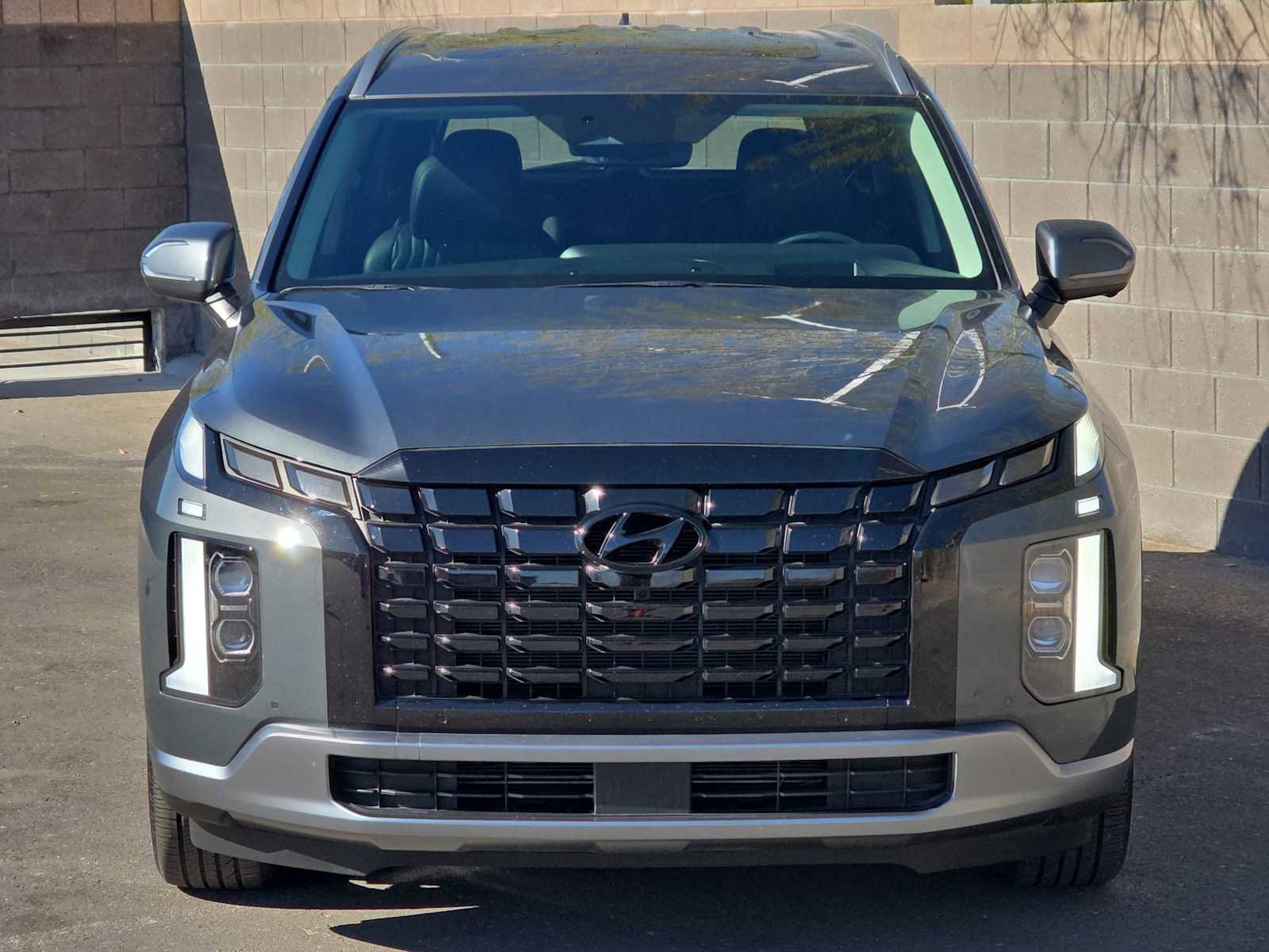 Used 2025 Hyundai Palisade Limited image 4