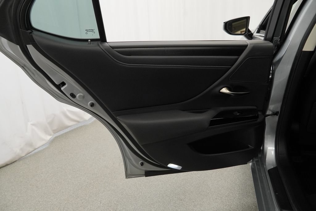 Used 2023 Lexus ES 350 w/ Protection Package (P2) FWD image 25