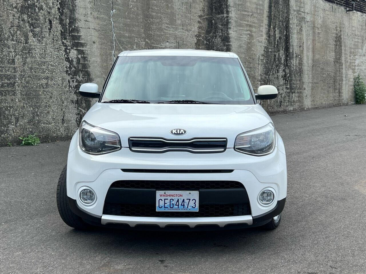 Used 2018 Kia Soul + image 9