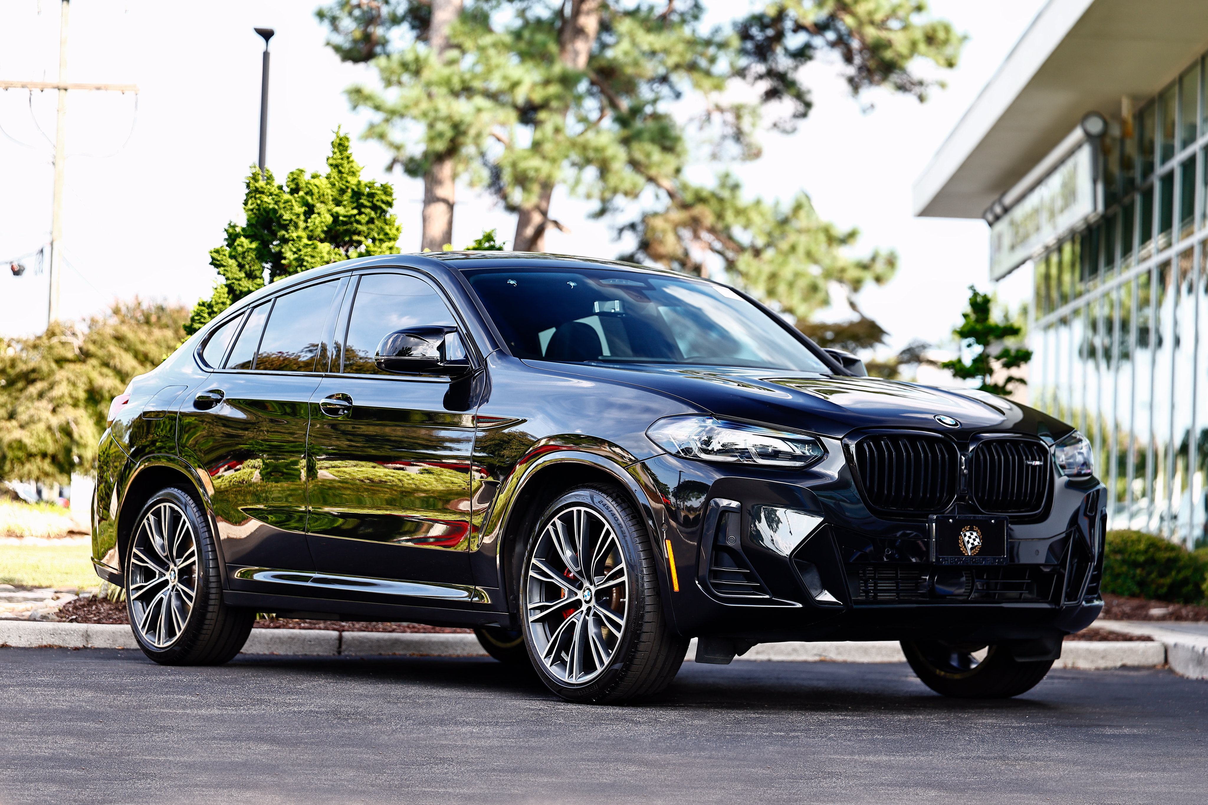 Used 2024 BMW X4 M40i AWD/4WD image 1