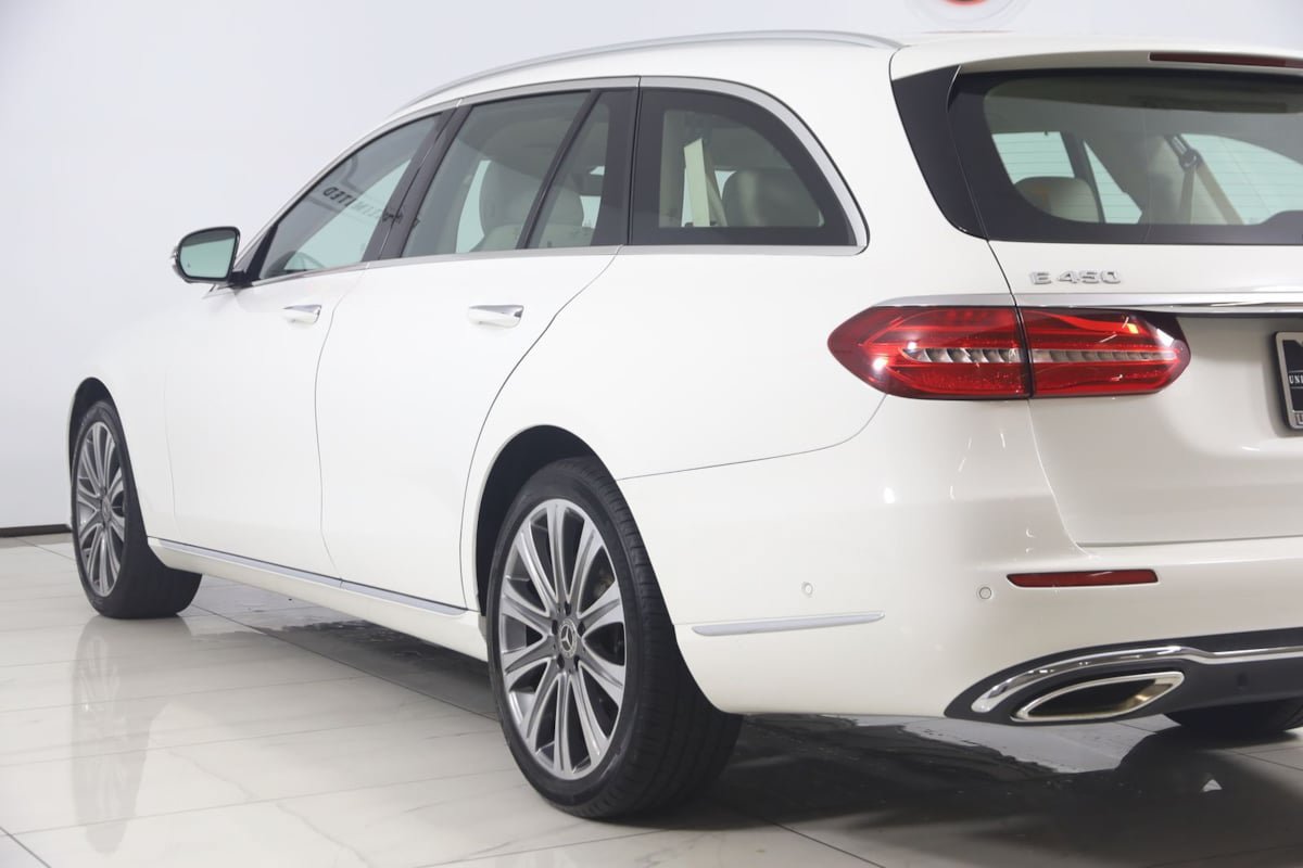 Used 2020 Mercedes-Benz E 450 4MATIC Wagon w/ Premium Package image 27