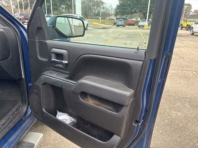 Used 2017 Chevrolet Silverado 1500 LT w/ All Star Edition image 30