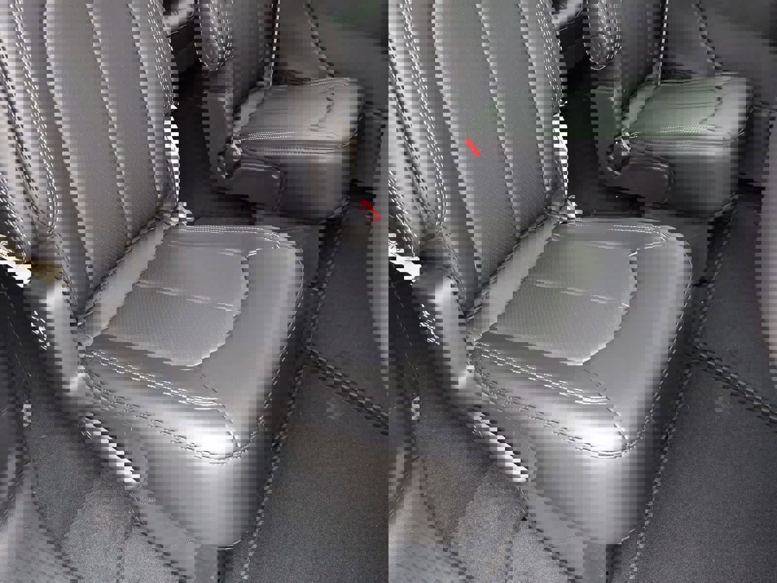 New 2026 Chrysler Pacifica Select image 10