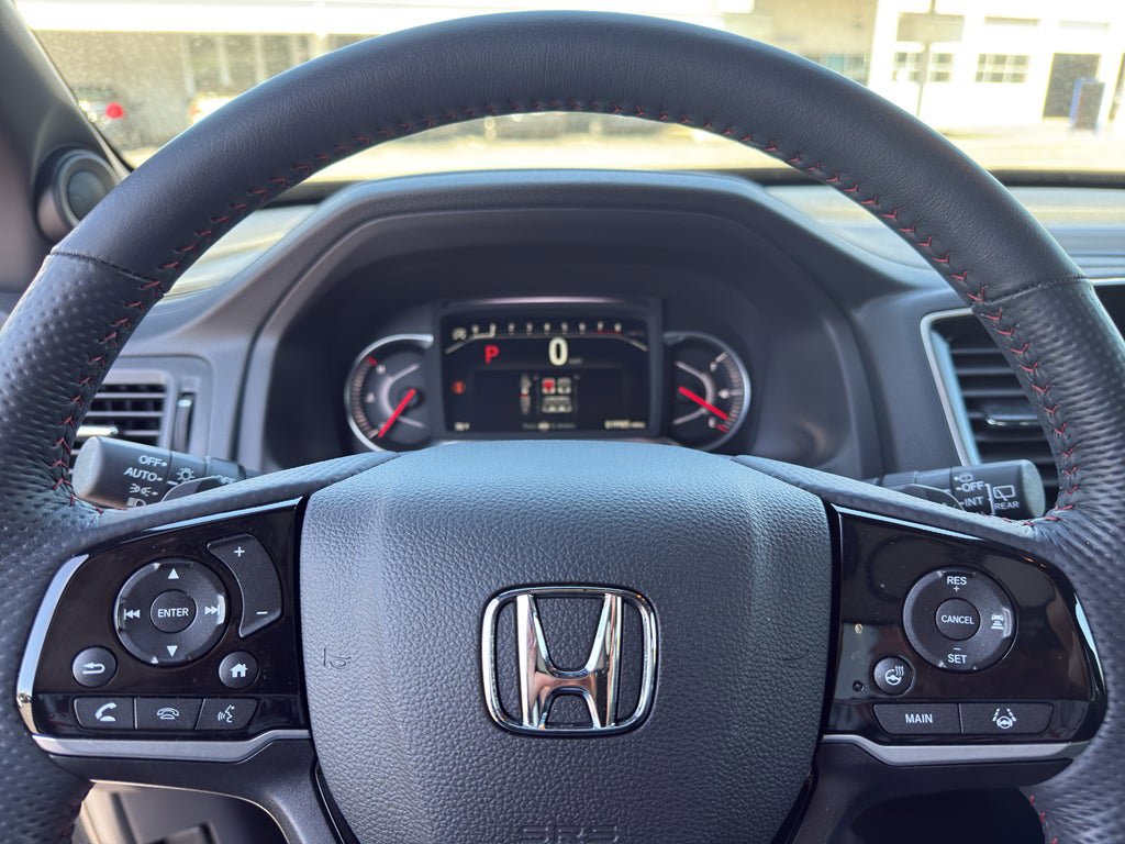Used 2025 Honda Passport Black Edition image 19