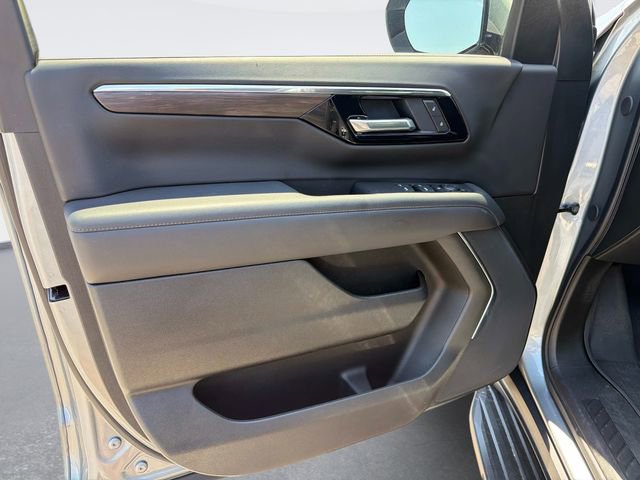 Used 2025 Chevrolet Suburban LS w/ Max Trailering Package AWD/4WD image 19