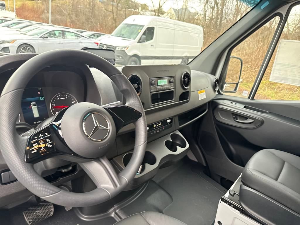 New 2025 Mercedes-Benz Sprinter 2500 image 12