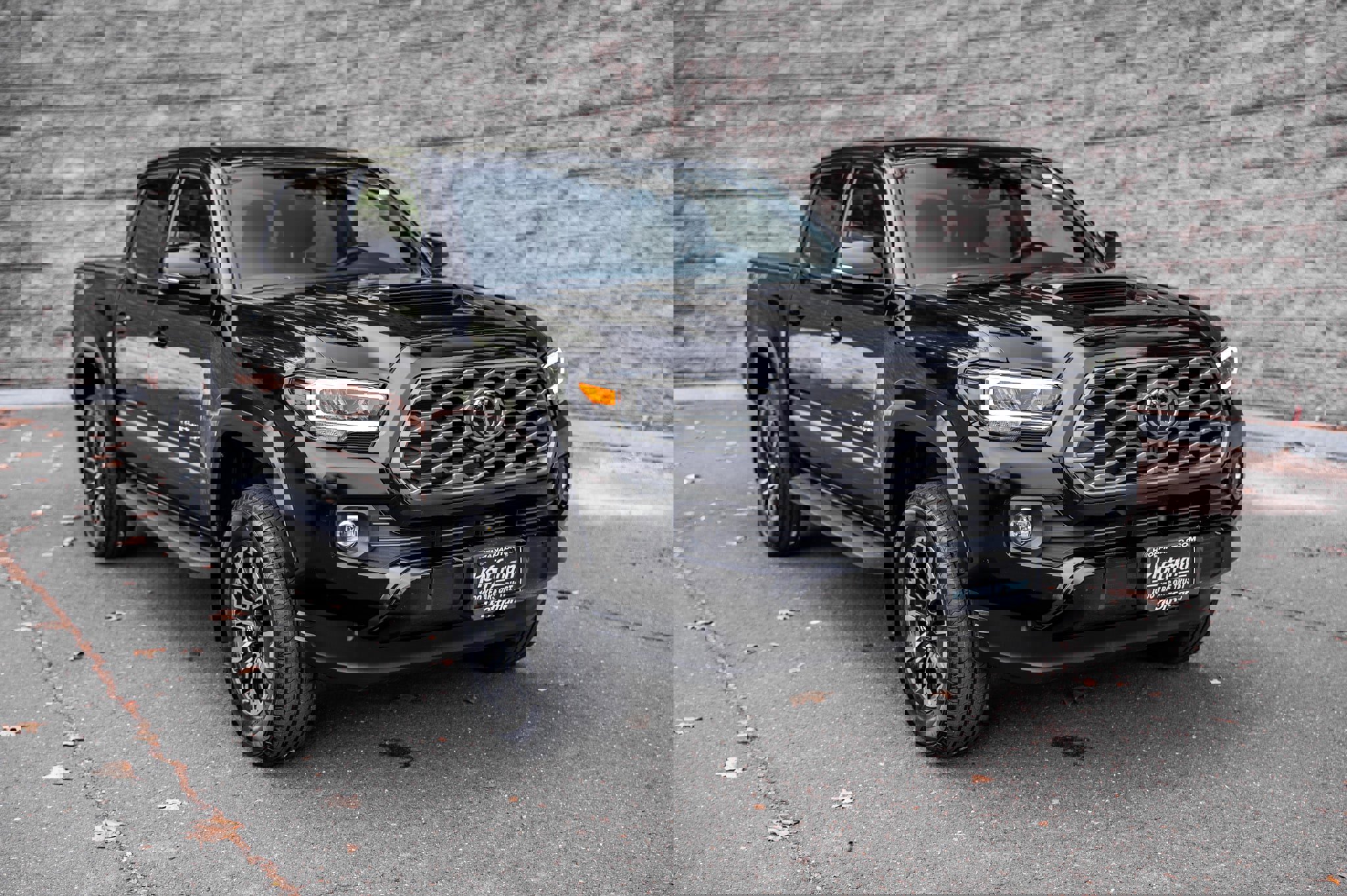 Certified 2023 Toyota Tacoma TRD Sport w/ Technology Package image 2