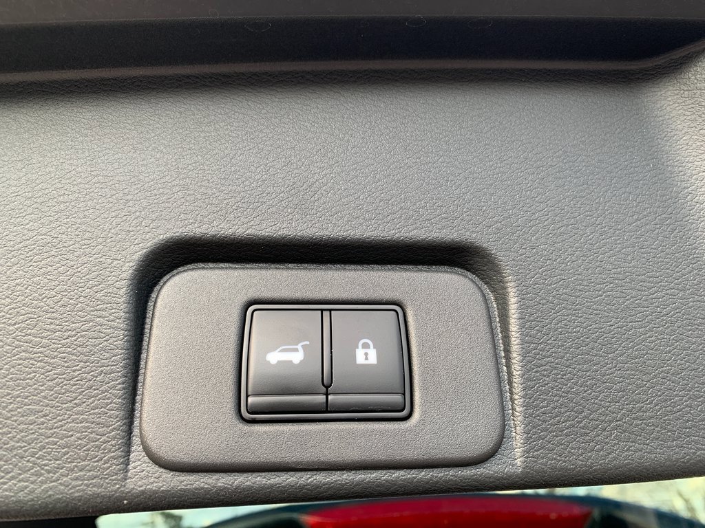 Used 2023 Nissan Rogue SL w/ SL Premium Package image 8