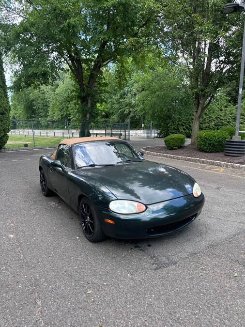 Used 1999 MAZDA MX-5 Miata RWD image 2