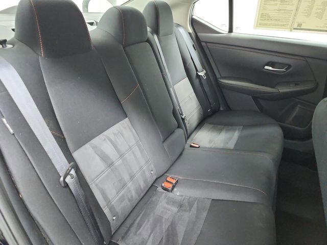 Used 2025 Nissan Sentra SR w/ Midnight Edition image 40