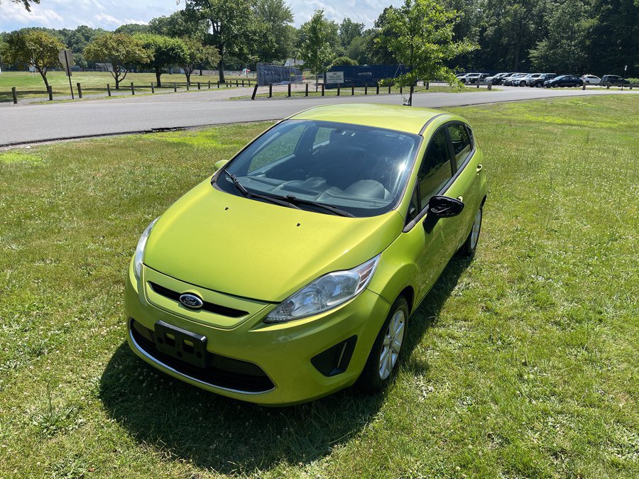 Used 2011 Ford Fiesta SE w/ 202A Rapid Spec Order Code FWD image 5