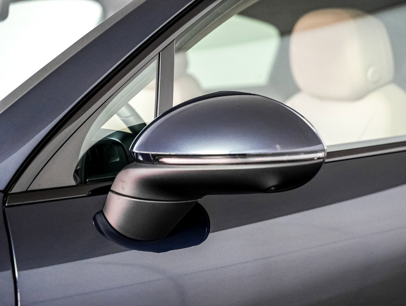 Used 2025 Porsche Cayenne Coupe image 28