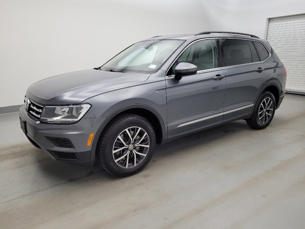 Used 2020 Volkswagen Tiguan SE w/ Panoramic Sunroof Package AWD/4WD image 2