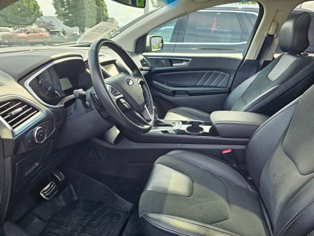 Used 2015 Ford Edge Sport image 22