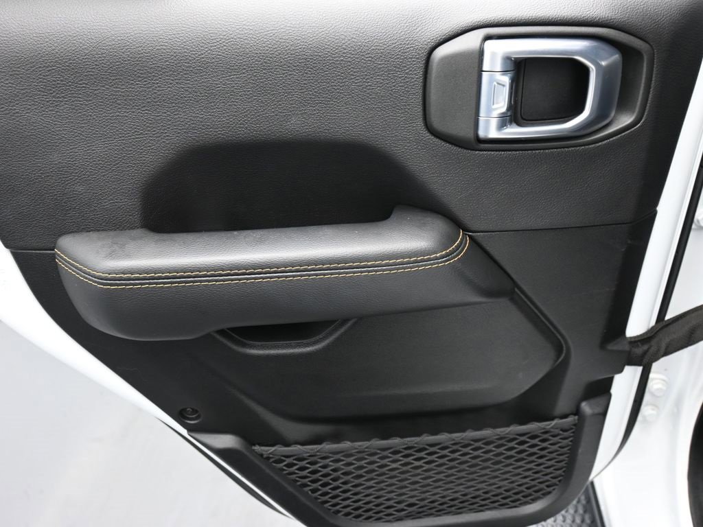 Used 2021 Jeep Wrangler Unlimited Sahara image 11