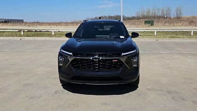 New 2026 Chevrolet Trax RS FWD image 3