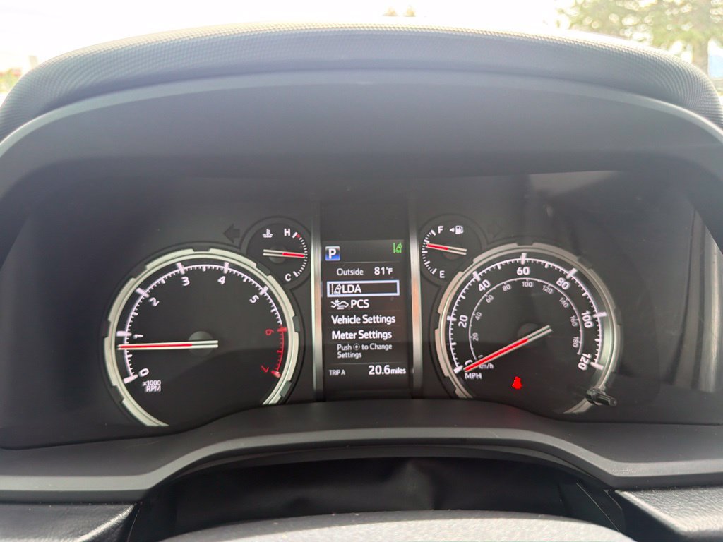 Used 2021 Toyota 4Runner Venture w/ Moonroof Package AWD/4WD image 28