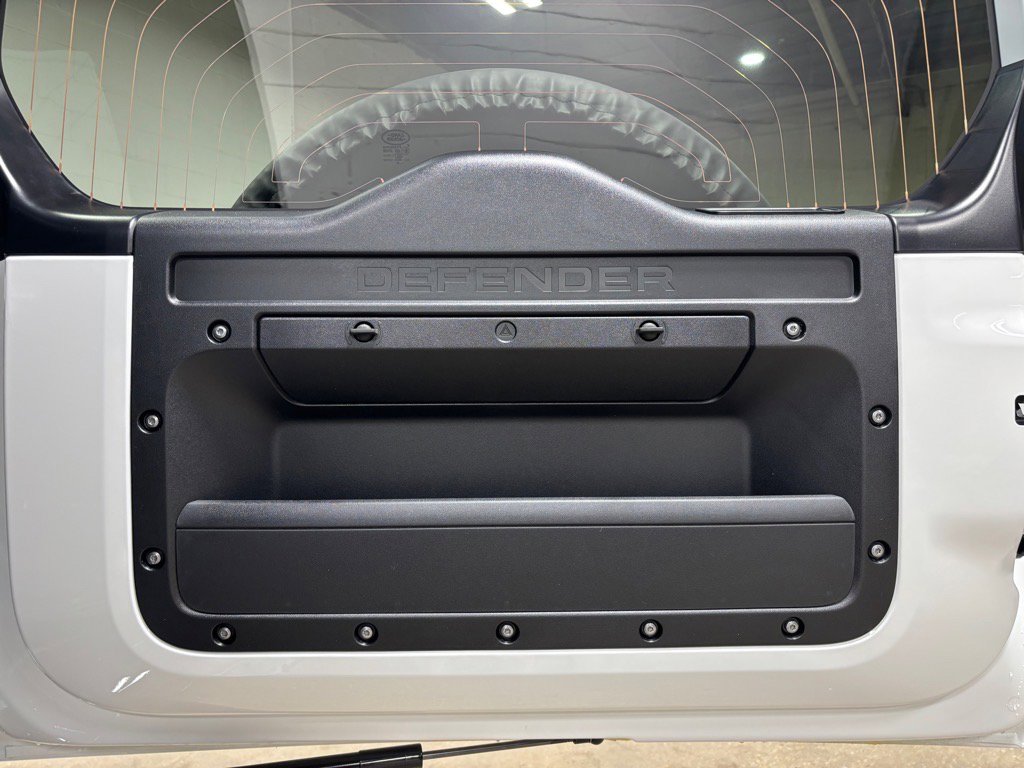 New 2025 Land Rover Defender 110 V8 image 42