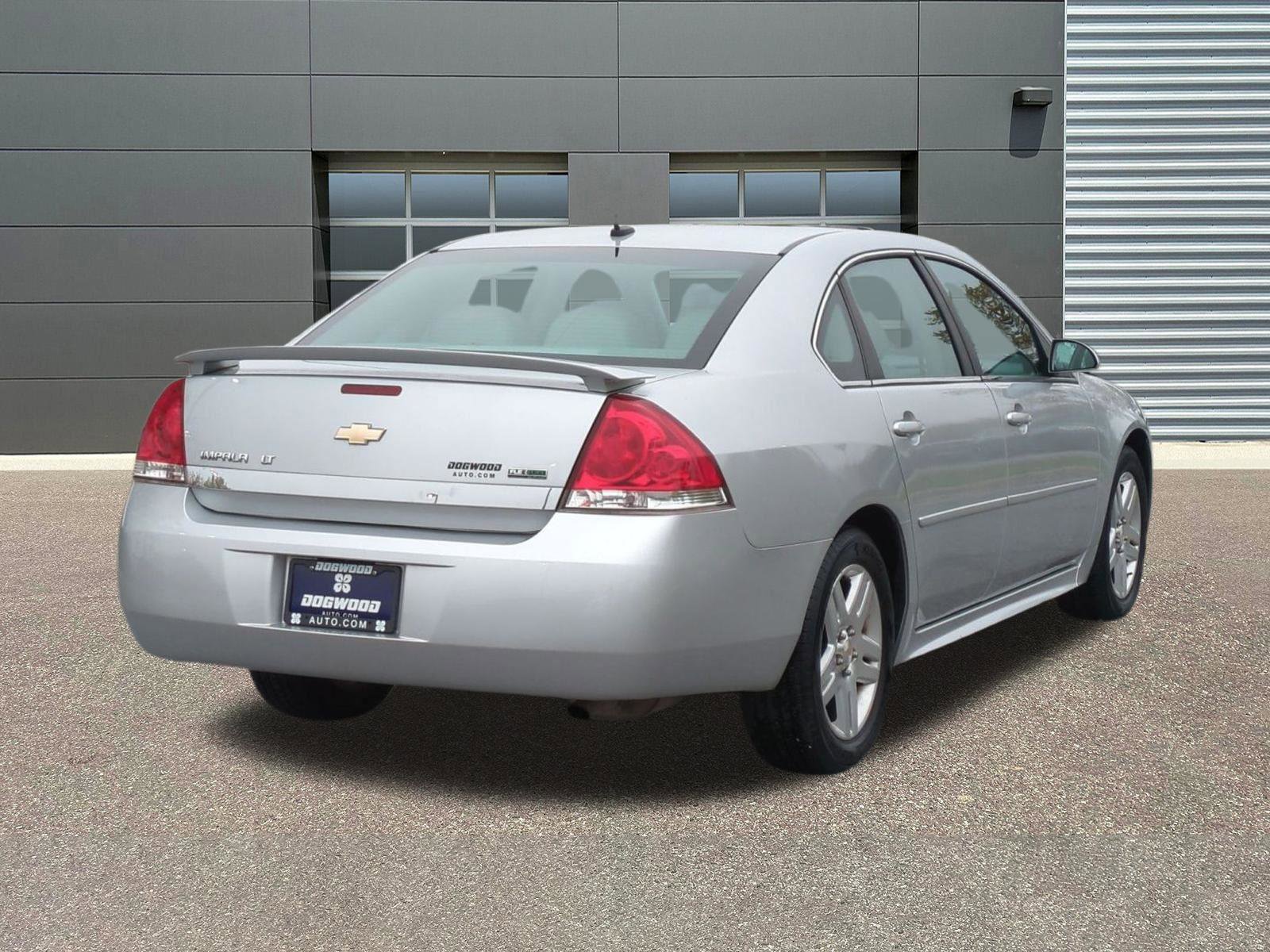 Used 2011 Chevrolet Impala LT w/ Luxury Edition Package image 7