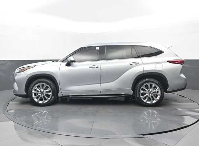 Used 2021 Toyota Highlander Limited FWD image 21