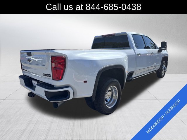 Used 2026 Chevrolet Silverado 3500 High Country w/ High Country Premium Package AWD/4WD image 5